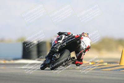 media/Jan-10-2025-CVMA Friday Practice (Fri) [[489e0da257]]/Group 4 and Trackday/Session 4 (Turn 16)/